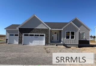 668 Pine Ridge Ln # 6 Property Photo 1