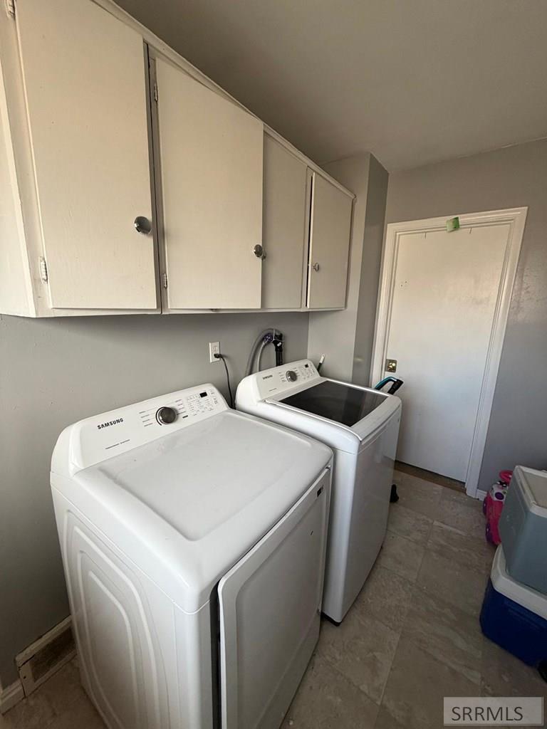 10819 37 E Property Photo 15