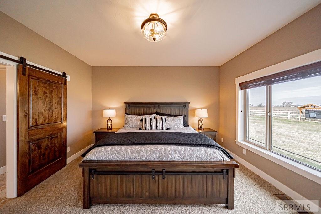3843 E 446 N Property Photo 25
