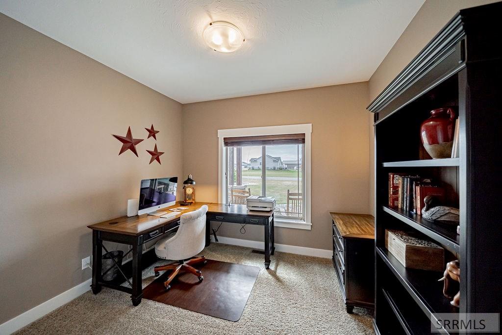3843 E 446 N Property Photo 36
