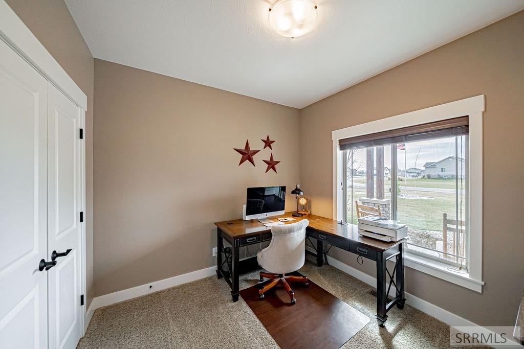 3843 E 446 N Property Photo 37