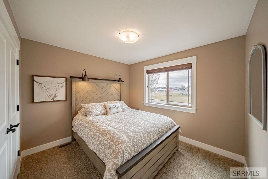 3843 E 446 N Property Photo 46