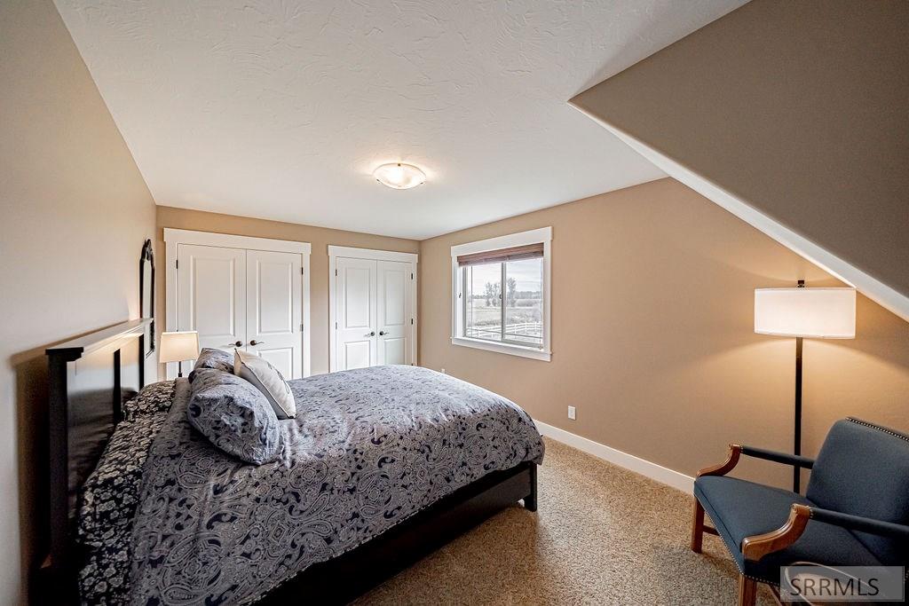 3843 E 446 N Property Photo 49