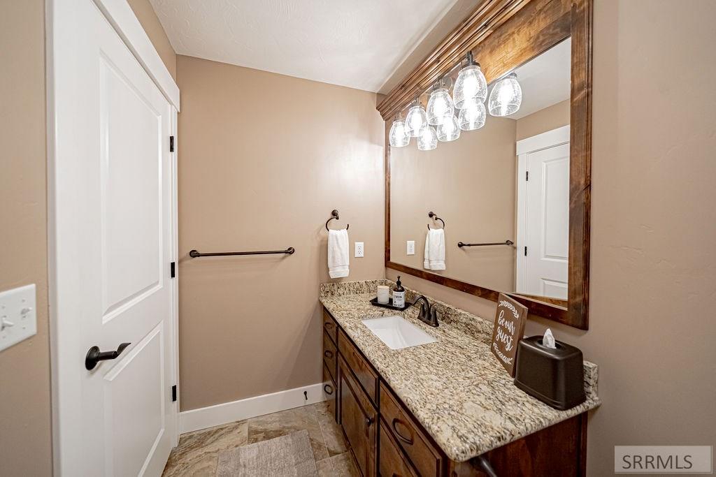 3843 E 446 N Property Photo 52