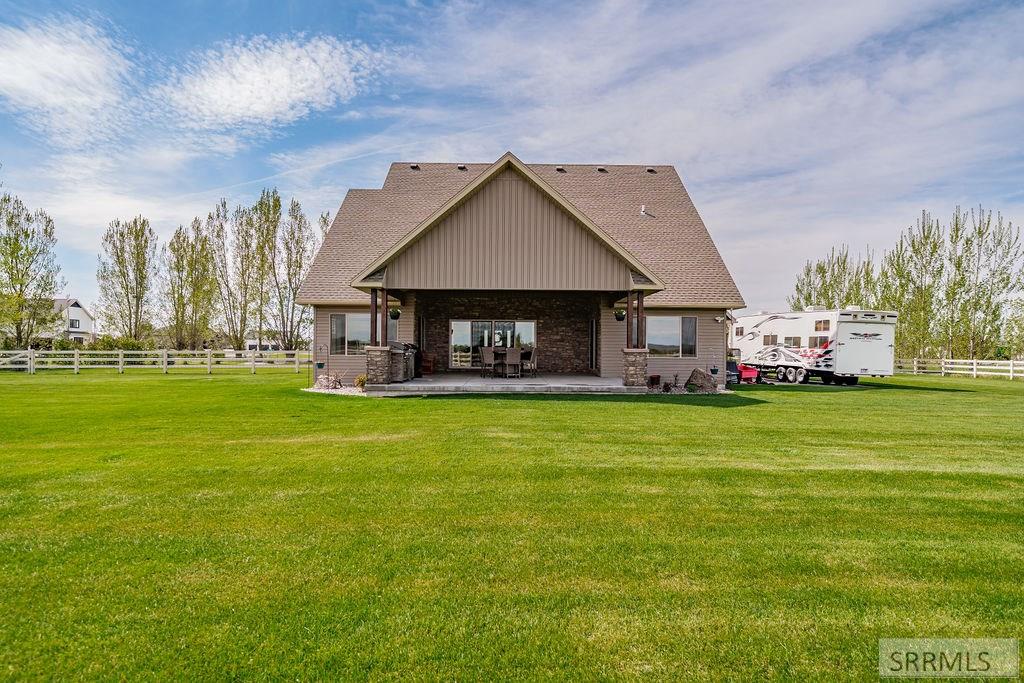 3843 E 446 N Property Photo 83
