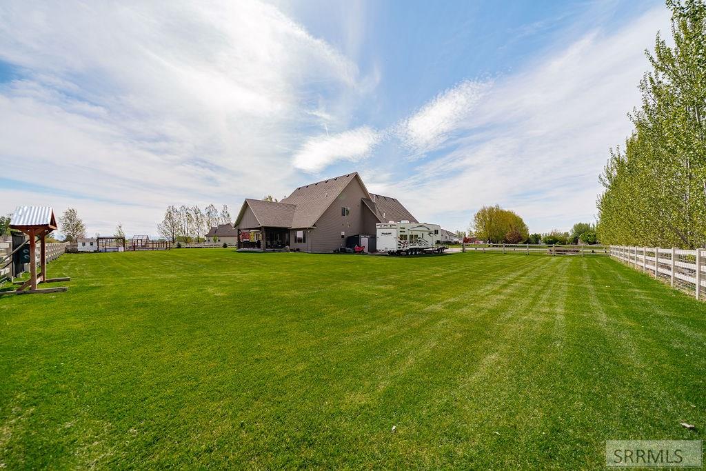 3843 E 446 N Property Photo 86
