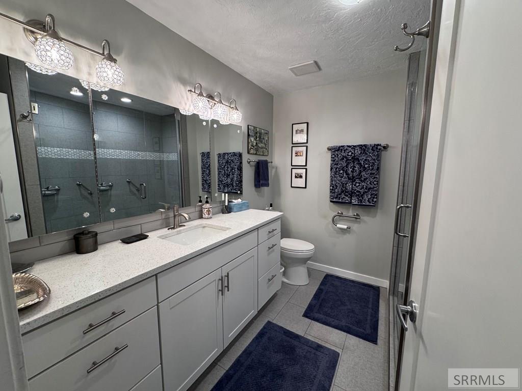 1780 Balboa Drive # F Property Photo 12