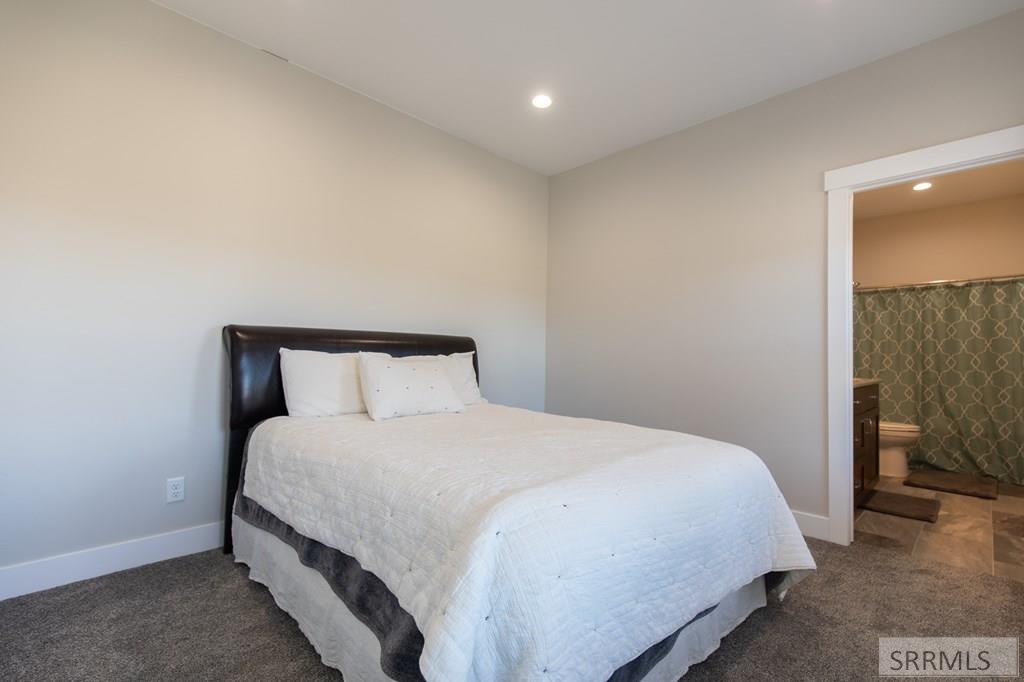 53 Black Hawk Drive Property Photo 32