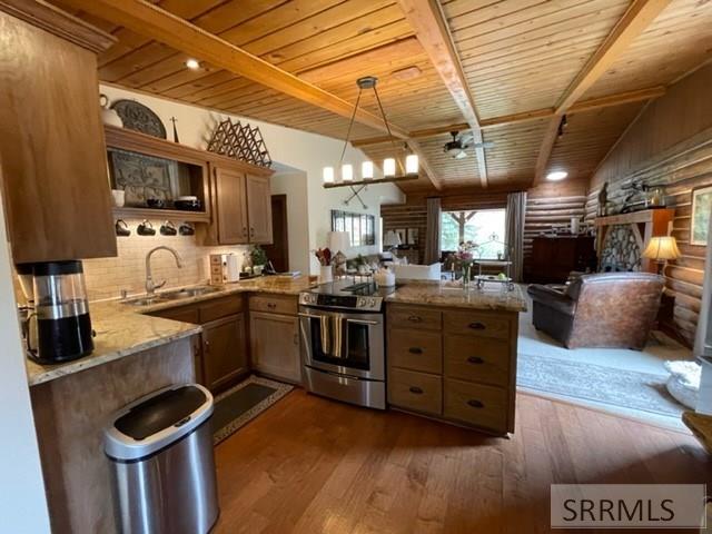 1874 S Hwy 93 Property Photo 4