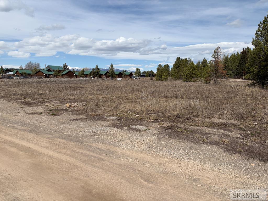 L 2&3 B 8 Pinon Drive Property Photo
