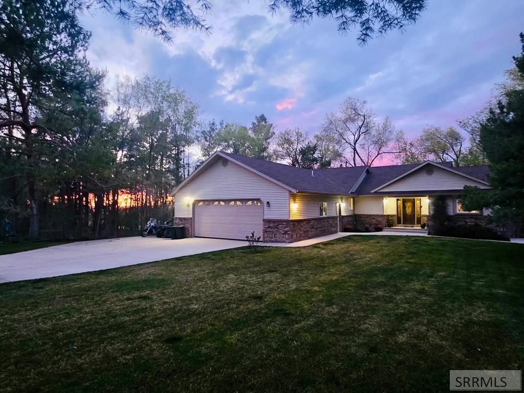 1522 Sod Farm Road Property Photo 1