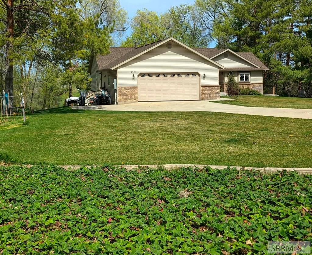 1522 Sod Farm Road Property Photo 4