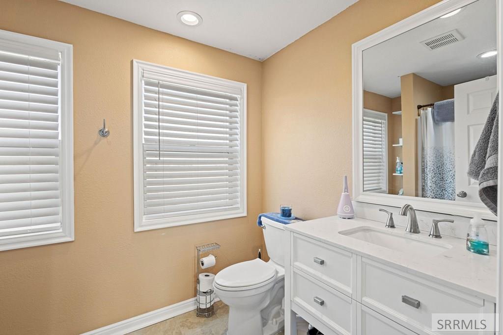 2917 Woodbridge Circle Property Photo 29