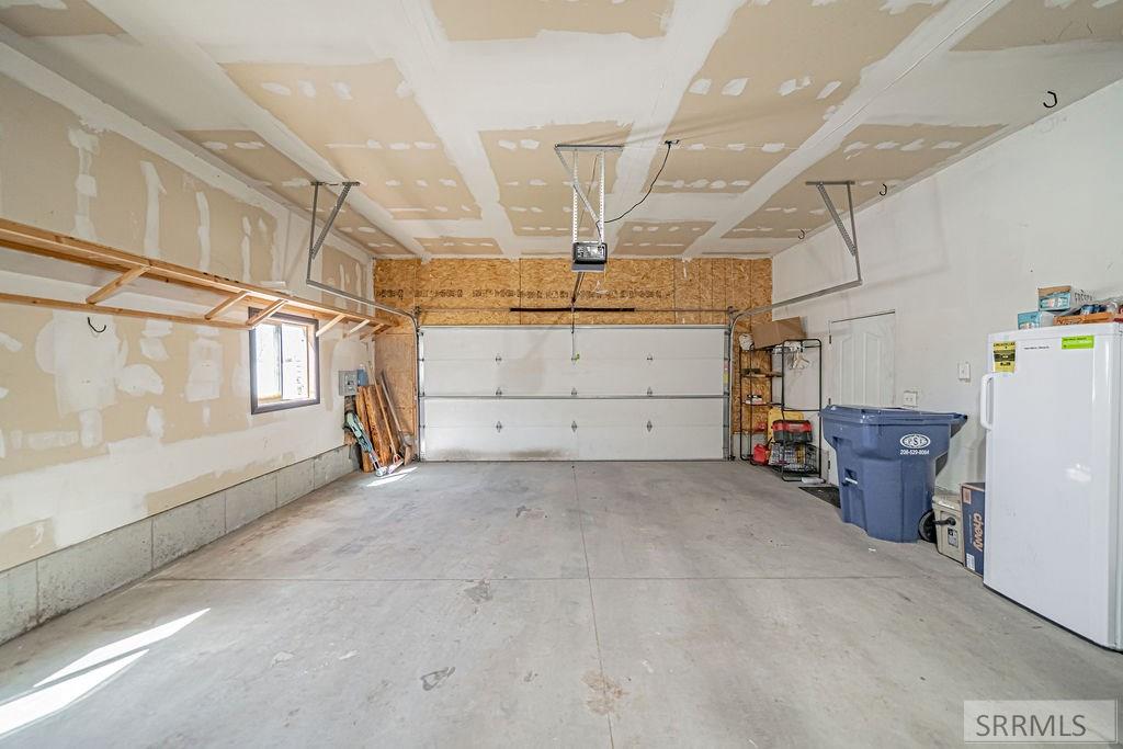 2266 E Olympic Avenue Property Photo 28