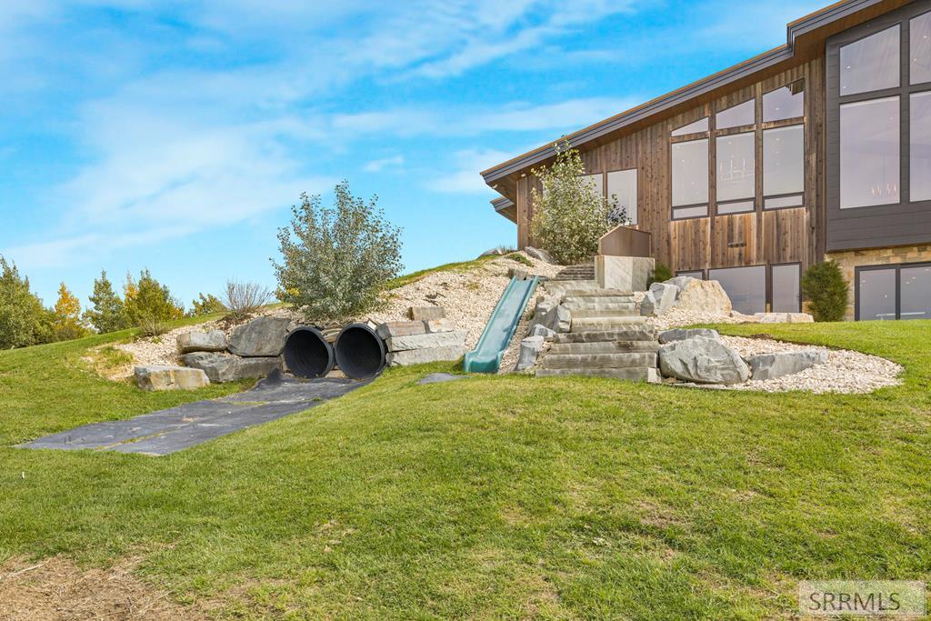 10465 Bluebird Road Property Photo 51