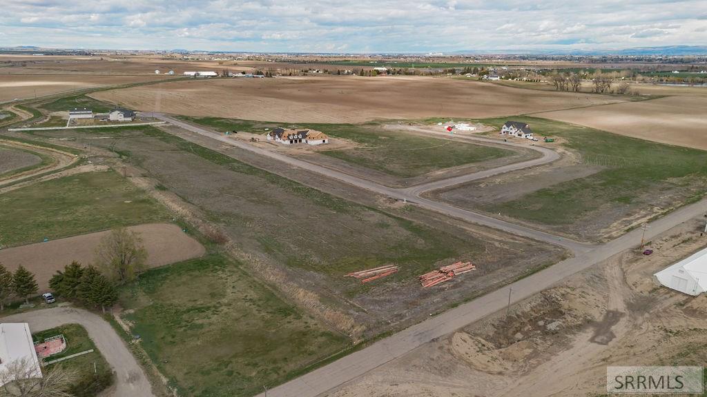 L2b1 Baseline Road Property Photo 6