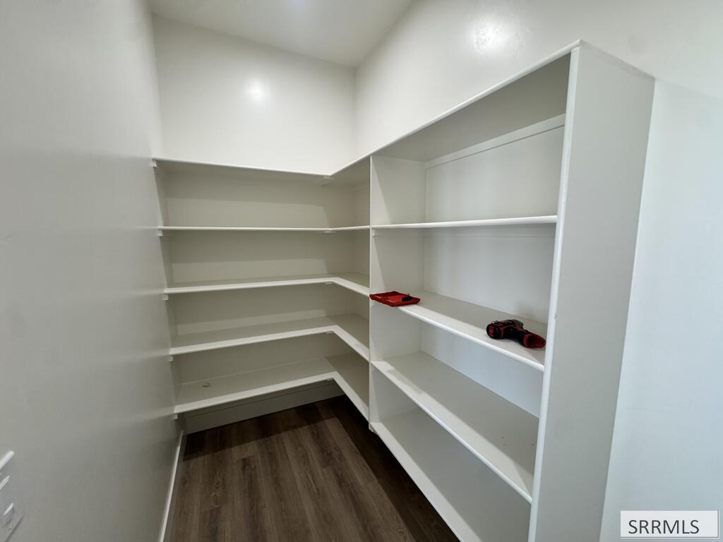 3032 Alexandre Drive Property Photo 10