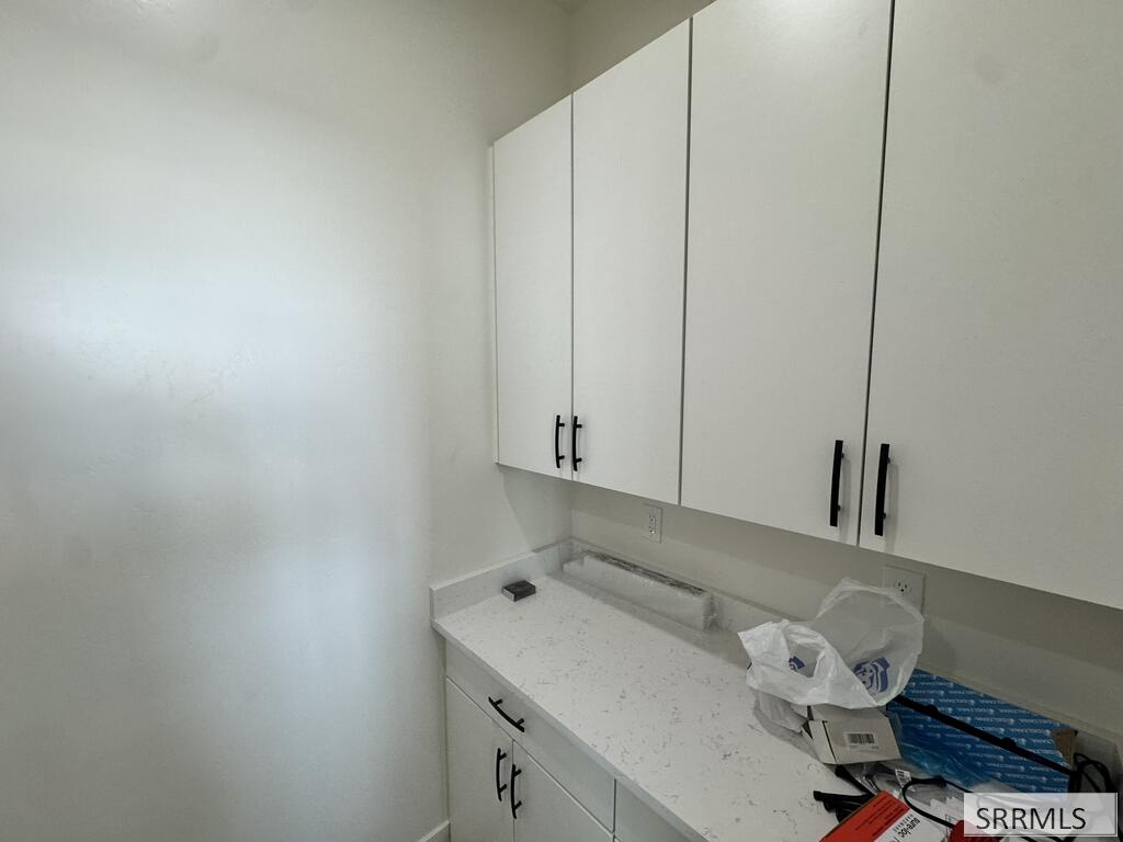 3032 Alexandre Drive Property Photo 11