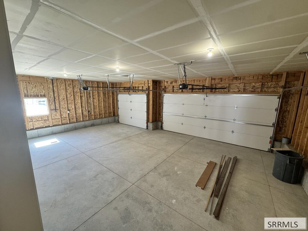 3032 Alexandre Drive Property Photo 12