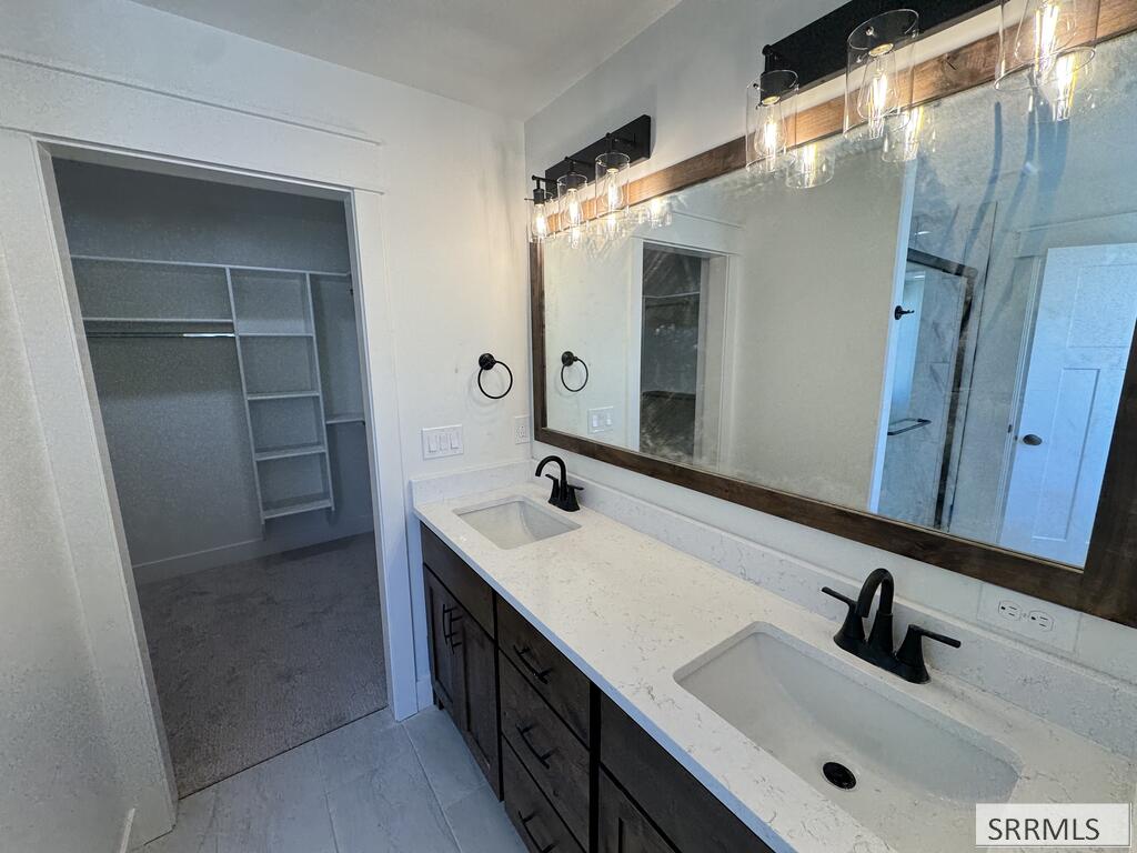 3032 Alexandre Drive Property Photo 22