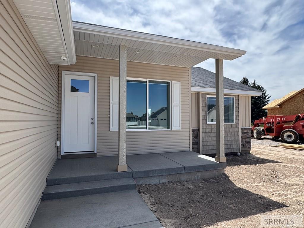 390 Wind River Circle Property Photo 2