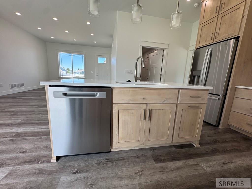 390 Wind River Circle Property Photo 9