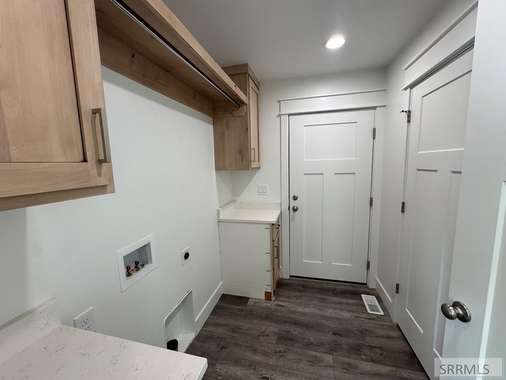 390 Wind River Circle Property Photo 12