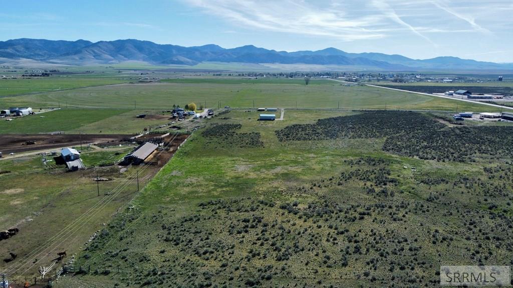 22827 S Race Track Road Property Photo 8
