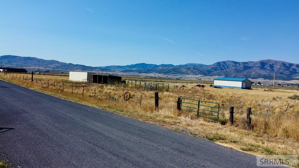 22827 S Race Track Road Property Photo 27
