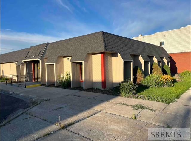 24 S 5th Street Property Photo 2