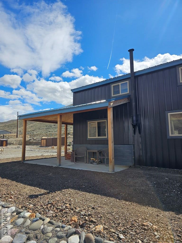24 Pickett Loop Property Photo 8