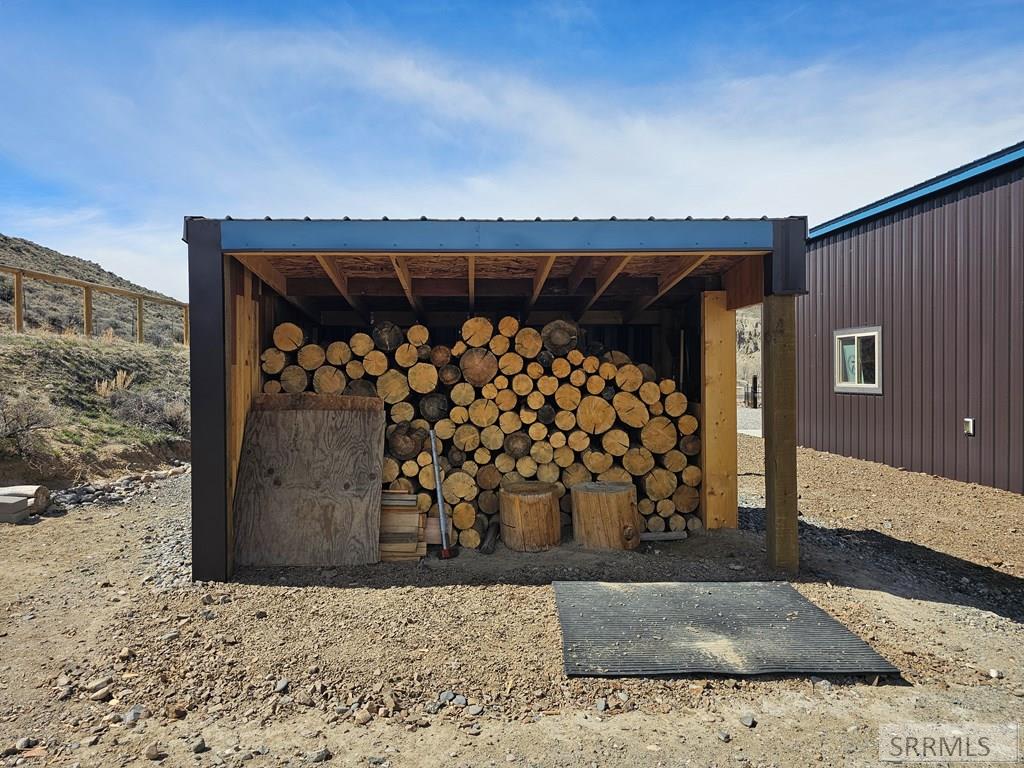 24 Pickett Loop Property Photo 12