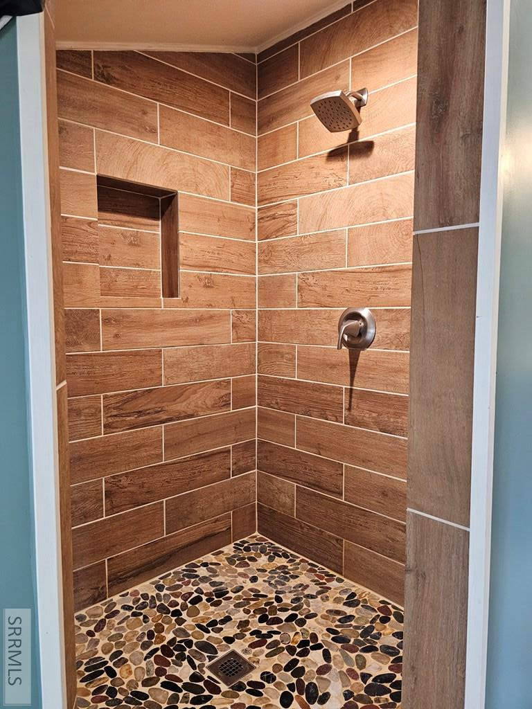 24 Pickett Loop Property Photo 46