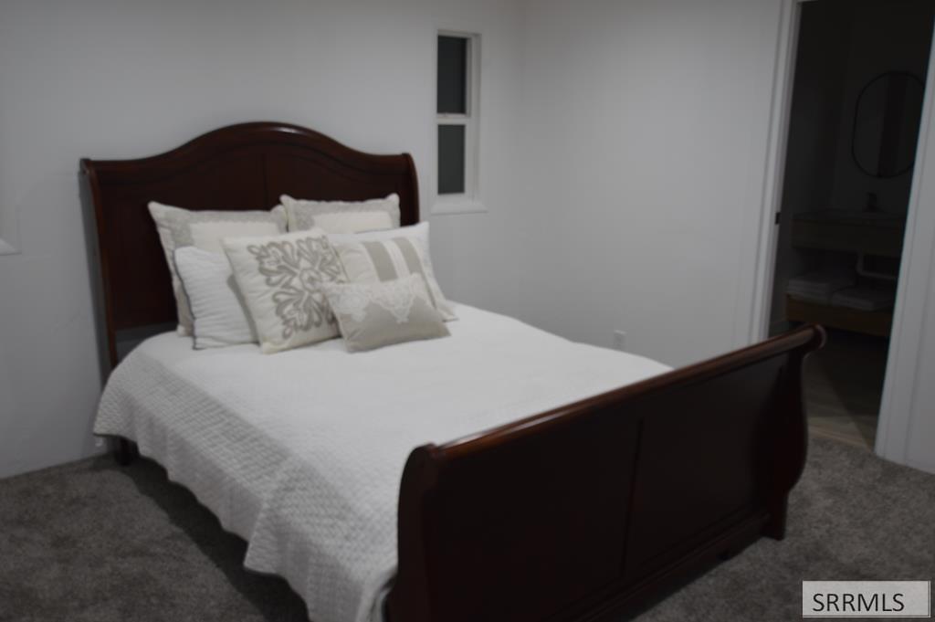 2185305 Property Photo 9