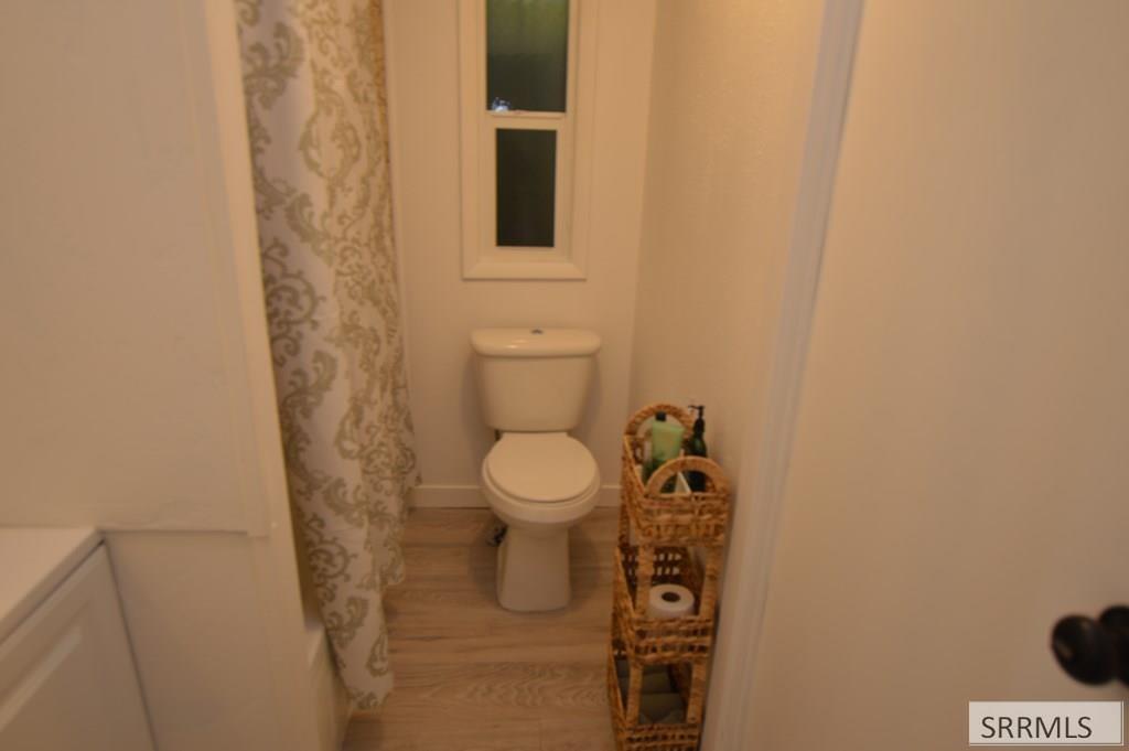 2185305 Property Photo 18