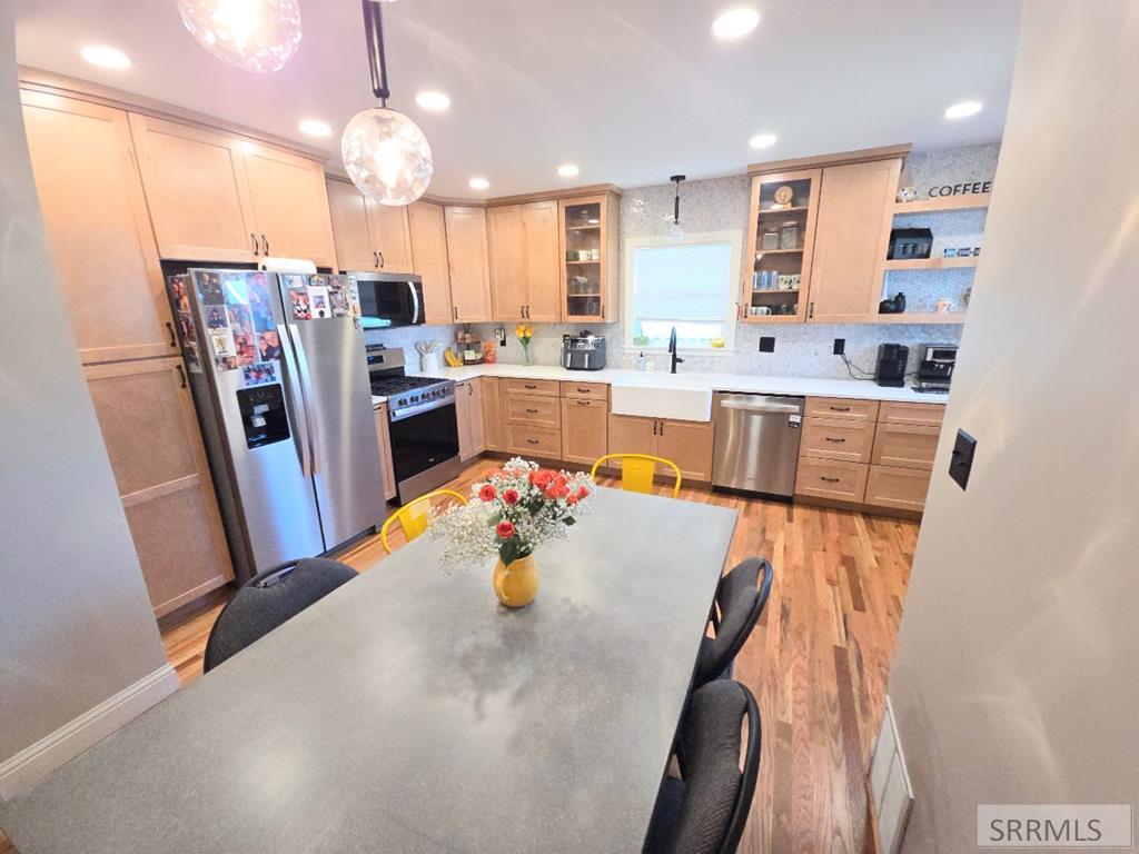 311 Gladstone Street Property Photo 12