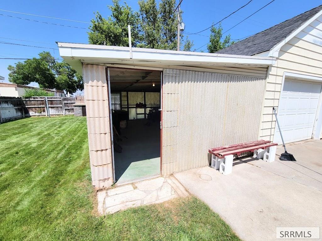 311 Gladstone Street Property Photo 29