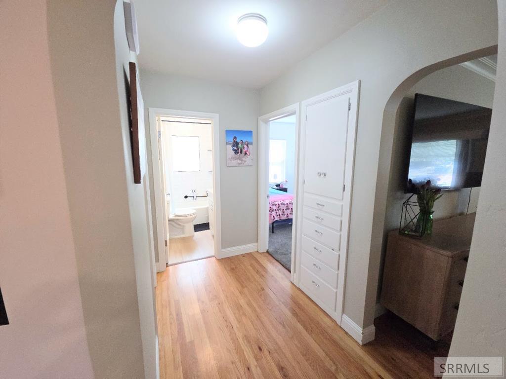 311 Gladstone Street Property Photo 44