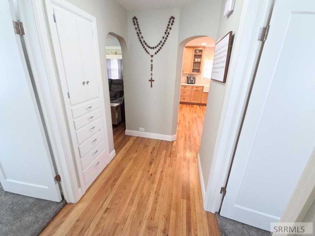 311 Gladstone Street Property Photo 49