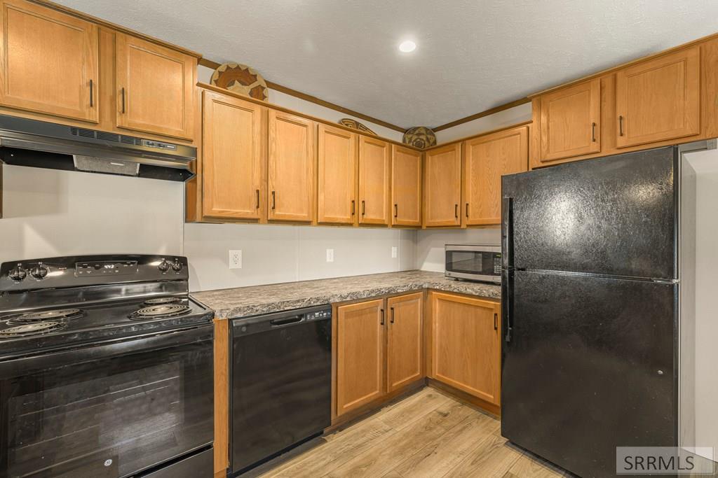 102 E Rich Lane Property Photo 20