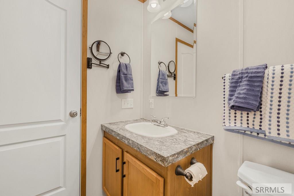 102 E Rich Lane Property Photo 30