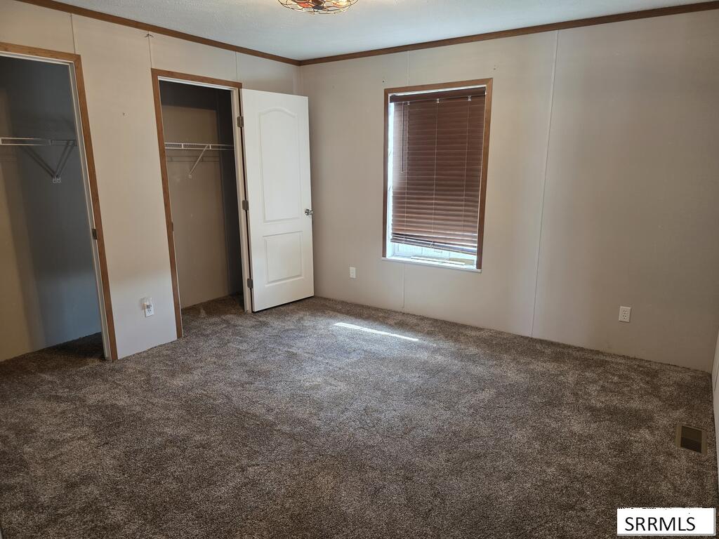 102 E Rich Lane Property Photo 31