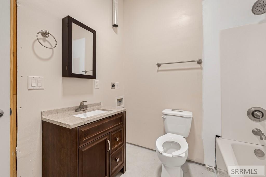645 S 5500 W Property Photo 14