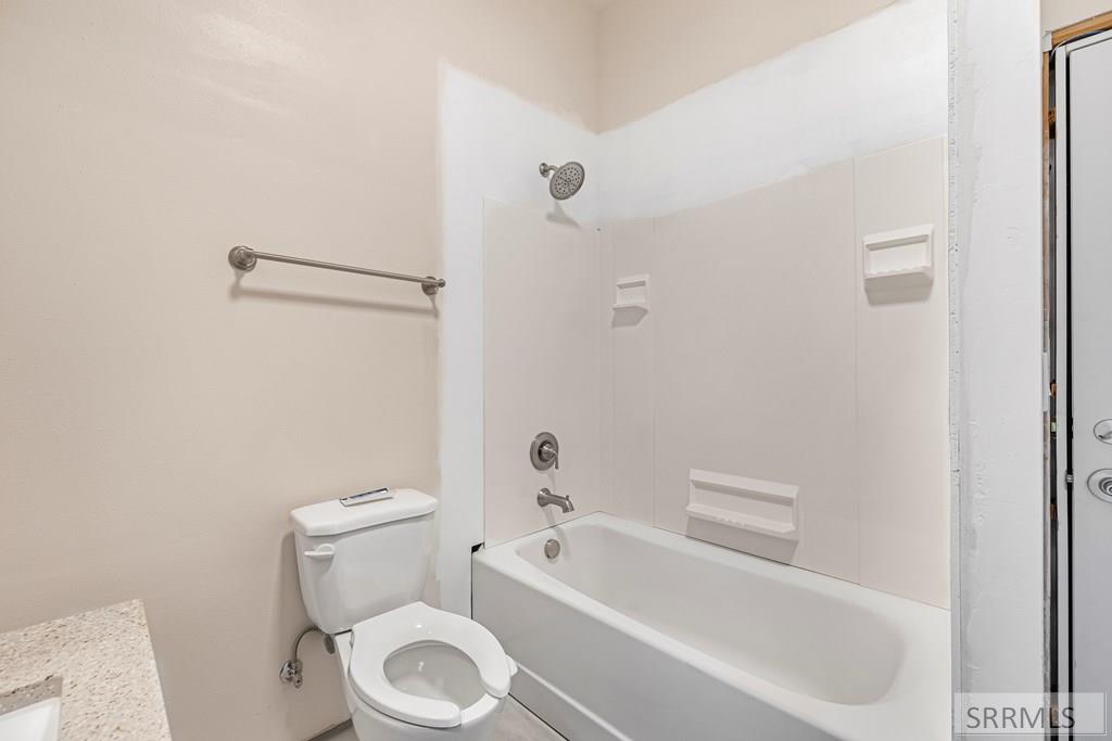 645 S 5500 W Property Photo 15