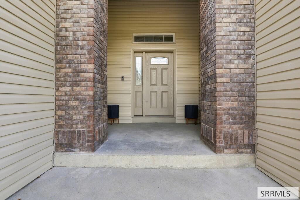 3930 E 144 N Property Photo 4