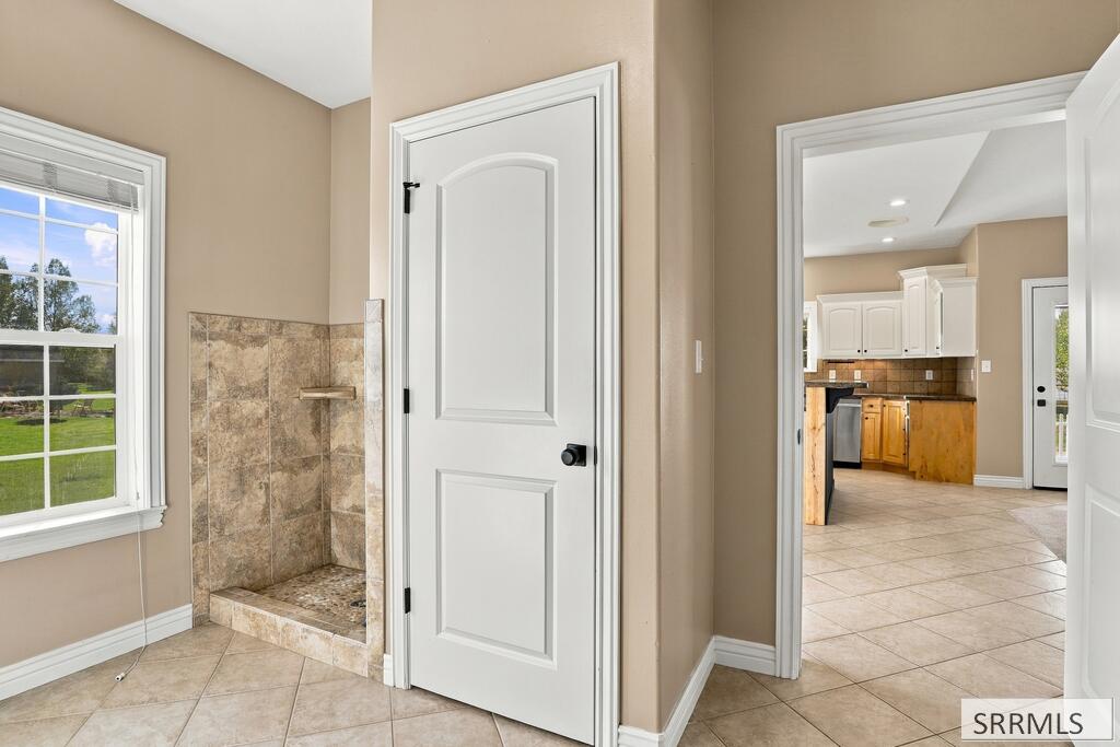 3930 E 144 N Property Photo 15
