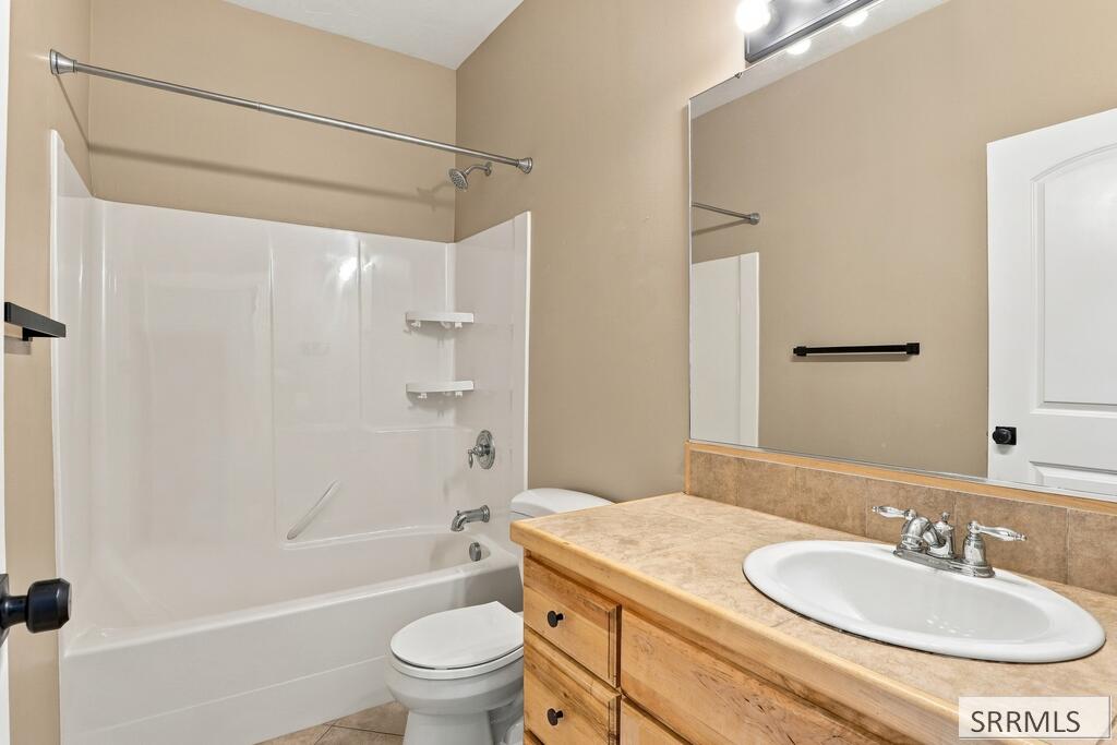 3930 E 144 N Property Photo 23