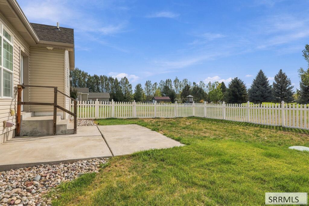 3930 E 144 N Property Photo 43