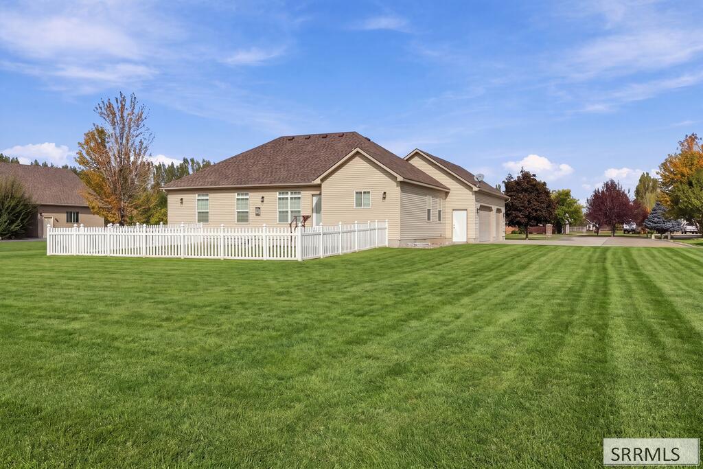 3930 E 144 N Property Photo 45