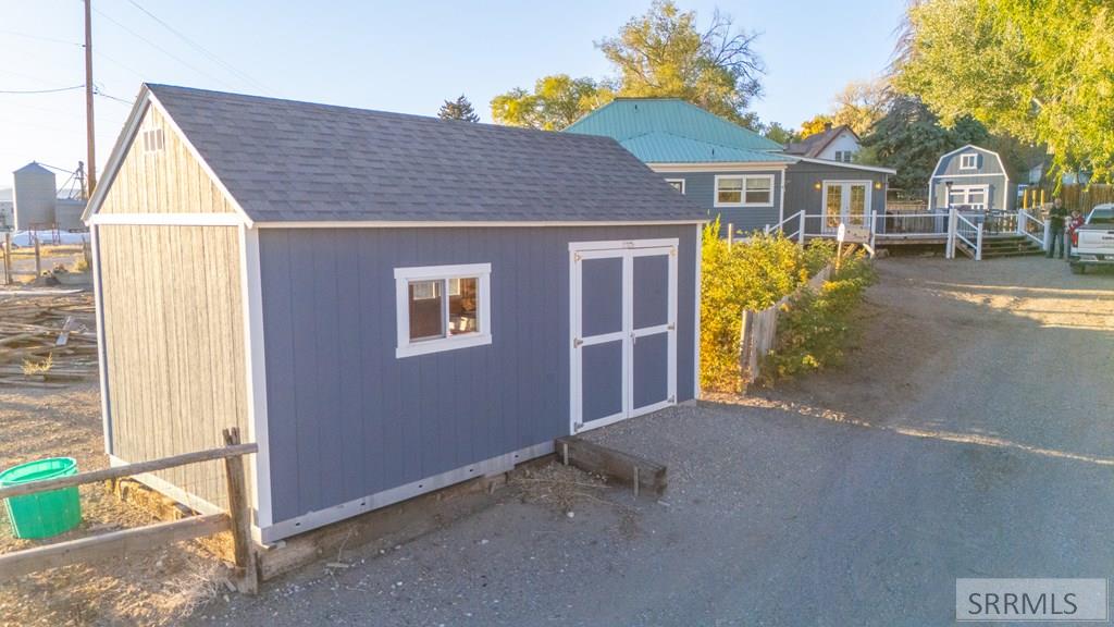 210 E Salmon Avenue Property Photo 52